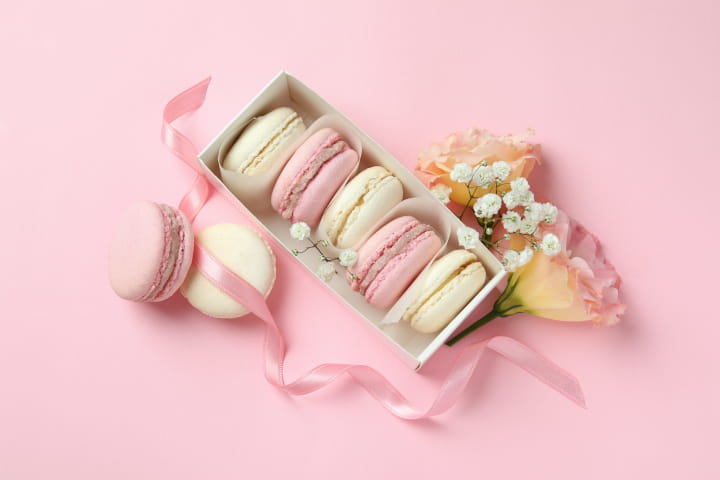 小さな菓子店・スイーツショップに効果的な集客施策の考え方〜「見つけてもらう」「入りたくなる」「思い出してもらう」ために〜